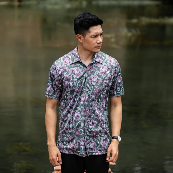 Luxury Performance Batik Shirt for Mens - Picture 3 of 8